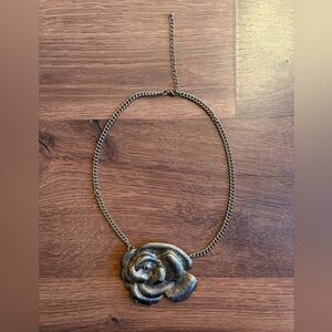 Elegant Gold Rose Pendant Statement Necklace